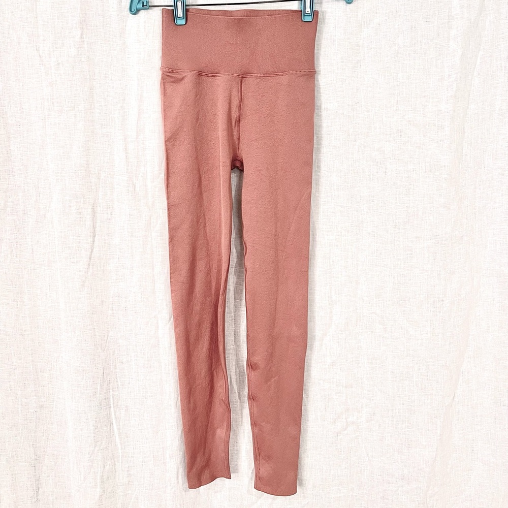 FABLETICS - BRAND NEW - LEGGINGS - MEDIUM